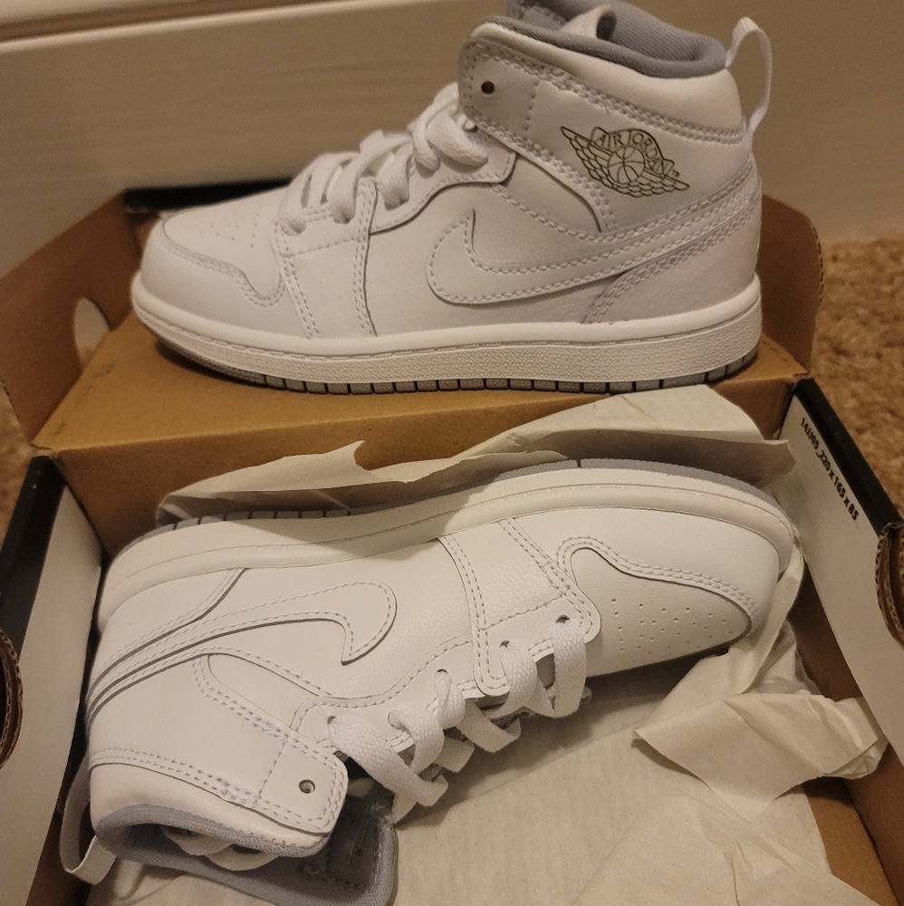 Nike Jordan boys size 12 high tops